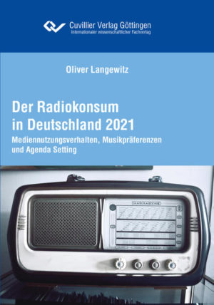 Honighäuschen (Bonn) - Über das Buch: Radio ist auch im Jahr 2021 ein sehr bedeutsames Medium. Obgleich die Medienvielfalt insbesondere aufgrund neuer digitaler Medienformate zugenommen hat, nutzen die Menschen in Deutschland nach wie vor sehr stark die unterschiedlichsten Hörfunkformate, zuvorderst Musikprogramme und Nachrichten. Das vorliegende Buch basiert auf einer Hörfunkstudie, die Ende 2020/Anfang 2021 in Deutschland realisiert wurde. Auch wenn der Fokus thematisch auf dem Massenmedium Radio liegt, erhalten die Leserinnen und Leser einen umfassenden Überblick über das Nutzungsverhalten der Menschen in Deutschland hinsichtlich verschiedener Massenmedien sowie deren Musikpräferenzen. Darüber hinaus wird auf Grundlage der Agenda-Setting-Theorie analysiert, welche Themen die massenmediale Berichterstattung beherrschen und welche persönlichen Einstellungen der Konsument*innen zu den verschiedenen Themen sich ableiten lassen. Eingebettet in zentrale Werke der Angewandten Medienwissenschaften, hier insbesondere klassischer Radiotheorien, bietet das Buch einen hervorragenden Überblick über den aktuellen Stand der Radioforschung und lohnt sich aufgrund seiner empirischen Befunde auch für Praktiker*innen. Zielgruppen: Das Buch richtet sich an:  Medien- und Kommunikationswissenschaftler*innen  Journalismus-Forscher*innen  Studierende dieser Fachrichtungen  Journalist*innen (insbesondere für Hörfunk tätige Personen)  Radiosender und Online-Radio-Sender