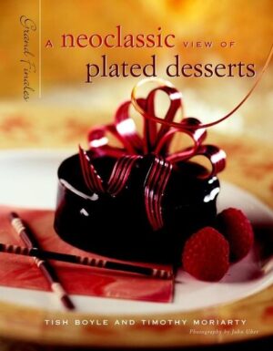 Ein Buch voller Dessertinspirationen: 36 der angesehensten Patissiers geben ihre besten neoklassichen Desserts preis. Diese Desserts basieren auf althergebrachten, klassischen Rezepten, angereichert mit modernem Flair. Zum Teil wurden klassische Rezepte leicht verändert, zum Teil komplett neu komponiert - eines ist auf jeden Fall sicher: die hier vorgestellten Desserts kommen nie aus der Mode. Ein ganzes Kapitel widmet sich der Zuckerartistik, geschrieben von Ewald Notter von der Notter International School of Confectionery Arts. Er ist Lehrer dieses Kunsthandwerks und gilt als internationale Autorität auf diesem Gebiet. 'Grand Finales' ist unverzichtbar für Chefpatissiers auf der Suche nach neuen Inspirationen. (y03/00)