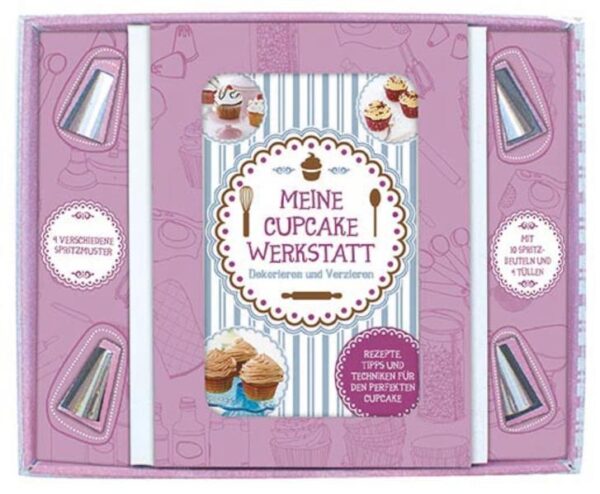 Wie kreiert man das perfekte Cupcake-Topping? Cupcakes liebt einfach jeder. Die kleinen Törtchen schmecken nicht nur himmlich, sondern sehen außerdem bezaubernd aus. Dabei dreht sich meist alles um die Dekoration. Mit diesem Set erschaffen Sie im Handumdrehen beeindruckende Backträume. Im Buch finden Sie leicht verständliche Schritt-für-Schritt-Anleitungen, viele Tipps und die leckersten Rezepte. Mit den beiliegenden Spritzbeuteln samt Tüllen können Sie sofort loslegen und schon bald werden Sie Ihre Gäste mit eigenen Cupcake-Kreationen begeistern.