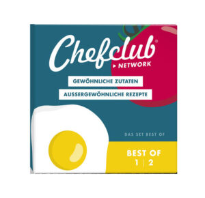 Bekannt geworden durch die sozialen Netzwerke, begeistert chefclub seine Community und lädt zum fröhlichen Kochen ein. Kreative und außergewöhnliche Rezepte mit gewöhnlichen Zutaten stehen dabei auf dem Menü. "Das Set Best Of 1 & 2" ist erhältlich im Online-Buchshop Honighäuschen.