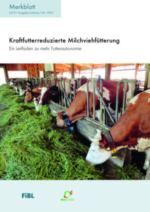 Das Merkblatt erläutert die Problematik hoher Kraftfuttergaben an Milchkühe. Es liefert Anhaltspunkte für das Einschätzen des Einsparungspotenzials im eigenen Landwirtschaftsbetrieb und führt Schritt für Schritt durch den Prozess der Kraftfutterreduktion.
