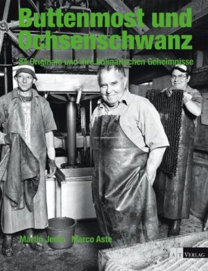 Wer gut essen will, kauft gut ein. Wer Mist einkauft, serviert auch Mist. Mit dem Buch 'Buttenmost & Ochsenschwanz' werden Sie zum Besseresser. Auf rund 400 Seiten werden 84 Persönlichkeiten aus allen Regionen der Schweiz präsentiert sowie einige Botschafter des guten Geschmacks aus den Nachbarländern. Sie alle tragen mit ihrer Leidenschaft zur kulinarischen Vielfalt bei. Ob Affineur, Bauer, Bäcker, Brauer, Brenner, Buttenmosterin, Chocolatier, Chrüterhäx, Einmachfrau, Essigmacher, Fischer, Gastgeberin, Glacemacher, Handarbeiter, Jäger, Käser, Keeper of the Quaich, Kolonialwarenhändler, Krämer, Koch, Metzger, Moster, Sirupfrau, Weinhändler, Winzer, Wirt, Whiskyhändler, Züchter oder einfach Genussmensch und Bonvivant - sie alle schwimmen mit Idealismus und Ausdauer erfolgreich gegen den Strom. Ihre Einstellung zur grundehrlichen Kulinarik macht den Unterschied. 'Buttenmost & Ochsenschwanz' ist ein Buch für Genussmenschen, die mit Zeit auf der Suche nach guten Produkten sind und denen die Begegnung mit Persönlichkeiten wichtiger ist, als per Mausklick im Sekundentakt einzukaufen. Fotos: Marco Aste