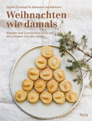 Dieses stimmungsvolle Backbuch nimmt uns mit auf eine nostalgische Zeitreise zurück in die weihnachtliche Welt unserer Urgroßväter und Großeltern. Es versammelt Hinweise aus Memoiren, Tagebüchern und Reiseberichten, bringt Geschichten und Erinnerungen an eine längst versunkene Zeit. Köstliche Keks- und Plätzchenrezepte erinnern an Adventsonntage bei der Oma. Der Duft von Vanille und Zimt zaubert uns ein Lächeln ins Gesicht, während wir so manch Wissenswertes über Krippenspiele und kitschige Weihnachtspoesie, über Nikolaus und Krampus, über Christkind und Christmette erfahren. Geschichten und Gedichte von den ersten Christbäumen, von Weihnachtseinkäufen und uraltem Brauchtum lassen so den einzigartigen Zauber des Fests von anno dazumal noch einmal lebendig werden und uns mit Glanz und Glück erstrahlen.