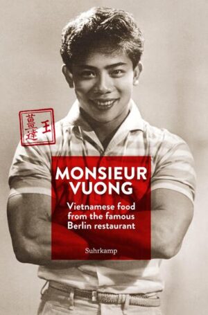 There is a restaurant at 46 Alte Schönhauser Strasse in Berlin's Mitte district that evolved into an international place of pilgrimage many years ago. It is Monsieur Vuong's eatery. His photo hangs on the orange red wall, and has become its symbol. But wait, that's the father, a portrait photographer who came from Vietnam to Germany with his family in 1987 and took this »selfie« at the age of 24. His son Dat is the owner of the restaurant in front of which long queues form. No surprise, because the dishes taste heavenly and are of a soothing, unpretentious simplicity. They are authentic as Dat Vuong, culinary ambassador and culture hopper, cooks in the tradition of his mother and frequently returns to his roots, to Vietnam. Whoever eats at Monsieur Vuong returns. Whoever meets Dat Vuong wants to know his story, how it has led to his success. High time to erect a monument in his honour. Here it is, with the finest recipes from the restaurant, all easy to cook, with advice and inspiration, and all the flair of Vietnamese cook-shop that has become an international hot spot. Ursula Heinzelmann is the author of nine books, the most recent being &gt