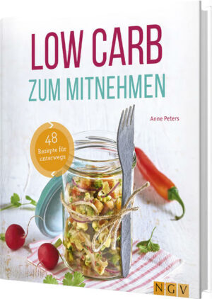 Low Carb immer und überall  Frittenbude war gestern! Jetzt gibts Low Carb auch zum Mitnehmen  Fit Food immer und überall: So unkompliziert kann Low Carb sein!  Schlank unterwegs: Mit wenig Kohlenhydraten fit durch den Tag  Low Carb Fact: Mehr als 30 % aller Bundesbürger zwischen 18 und 65 Jahren haben 2017 nach der Low-Carb-Methode gegessen oder sie bereits ausprobiert.* *Quelle: © Statista, Deutschland, Juni 2017 Wer im Alltag viel unterwegs ist, kennt das Problem: Wenn sich zwischendurch der kleine Hunger meldet, ist Low-Carb-taugliches Essen oft Mangelware. Denn an jeder Ecke lauern dick machende Kohlenhydratfallen in Form von Pommes, Wurstbrötchen oder Schokoriegeln. Jenseits von Imbissbuden, Fertiggerichten und Kantinenessen präsentiert dieses Kochbuch über 45 leckere, schnelle und einfache Rezepte to go, fürs Büro, Reisegepäck oder Picknick. Ob gestapelt, geschichtet, gerollt oder gesuppt, auf die Hand, auf die Gabel oder auf den Löffel: Die leckeren Fitmacher aus dem Glas und der Lunchbox können Sie sofort als Frühstück, Hauptmahlzeit oder kleinen Energy-Snack zwischendurch genießen. Auf diese Rezepte und viele andere mehr können Sie sich freuen: Auf die Hand: Omelettröllchen mit Schinken, Muffins mit Chorizo, Kichererbsen-Chips, Salatrollen mit Schweinefleisch Salate, Suppen & Co.: Thunfischsalat mit Avocado, bunter Eiersalat, Möhrensuppe mit Joghurt, kalte Gurkensuppe Lunch to go: Pfannkuchen mit geraspelter Zucchini, Spinat-Frittata, Hackbällchen in Tomatensauce, Hähnchensticks mit Dip Süße Fitmacher: Blaubeershake mit Spinat, Smoothie Bowl, Knusperriegel mit Nüssen und Saaten, Schokobites mit Erdnüssen Damit Sie den Überblick behalten, finden Sie bei jedem Rezept die wichtigsten Nährwertangaben inklusive Kalorienanzahl. In der ausführlichen Einleitung zu Beginn des Buches erfahren Sie außerdem alles, was Sie zum Thema Low Carb wissen müssen. "Low Carb zum Mitnehmen" ist erhältlich im Online-Buchshop Honighäuschen.