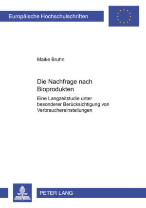 Honighäuschen (Bonn) - Die Nachfrage nach Bioprodukten zeichnet sich durch eine große Dynamik in den Verbrauchereinstellungen aus. Diese Arbeit beschreibt die vierte Phase eines Langzeitforschungsprojektes, welches seit 1984 der Frage nachgeht, inwieweit Nachfrageänderungen durch Änderungen in den Verbrauchereinstellungen erklärt werden können. Ziel dieser Studie ist es, die Einflußfaktoren (Motive, Einstellungen, Werte) der Nachfrage nach Bioprodukten zu gewichten, ihre Veränderungen im Zeitablauf zu erkennen und zu bewerten, zukünftige Marktentwicklungen abzuschätzen, um Konsequenzen für das Marketing abzuleiten. Neben der kombinierten Längs-Querschnittsanalyse ist zur vertiefenden Analyse der Abhängigkeitsstrukturen die Methode der Kausalanalyse zum Einsatz gekommen. Als Methode der strategischen Marktforschung  zur Früherkennung von Markttrends  ist die Kohortenanalyse angewandt worden.