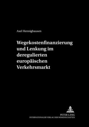 Honighäuschen (Bonn) - Der Europäische Binnenmarkt hat im Zusammenhang mit der Liberalisierung der Verkehrsmärkte zu einem intensiveren innereuropäischen Warenaustausch geführt. Neben die positiven Aspekte dieser Entwicklung treten insbesondere für Transitländer umwelt- und verkehrspolitische Probleme. Diese Arbeit untersucht allokationstheoretisch und mit Modellen aus der Theorie des Steuerwettbewerbs, welche Optionen der Europäischen Union und ihren Mitgliedsländern zur Verfügung stehen, um das Dilemma aus Handelsgewinnen einerseits und steigenden Verkehrsproblemen andererseits aufzulösen. Von besonderer Bedeutung ist dabei die Frage, welche Instrumente den Ländern der EU einen möglichst weiten verkehrspolitischen Handlungsspielraum zulassen, ohne dabei unnötige Handelshemmnisse aufzubauen.