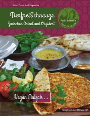 Mit diesem Buch führen wir euch tief in die kulinarischen Genüsse der Türkei ein. Euch erwartet eine gesunde, schmackhafte Küche, in der Gemüse und Hülsenfrüchte aufs Leckerste dominieren. Die typische Hausmannskost ist geradezu perfekt für vegan lebende Menschen. Sie enthält ohnehin zahlreiche spannende vegane Köstlichkeiten. Zudem haben wir alles, was traditionell nicht vegan ist, für euch veganisiert. Türkisches Hüftgold in Form von vielen süßen Köstlichkeiten, die ihr auch von eurem Urlaub her kennt, darf in unserem Buch als kulinarisches Finale natürlich nicht fehlen. Der TM und die türkische Küche: Das passt nicht ganz so gut