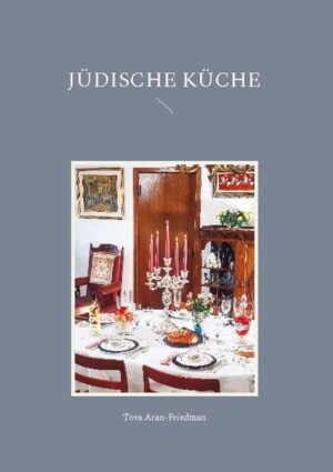 Das Buch "Jüdische Küche" ist Tova Arans 24. Kochbuch. Jedem jüdischen Feiertag ist ein eigenes Kapitel gewidmet. Die jeweiligen Rezepte und die jahreszeitlich verfügbaren Zutaten werden mit religiösen Geboten in Zusammenhang gebracht und in ihrem kulturellen Kontext vorgestellt. Die Illustrationen stammen von Simcha Nornberg, einem berühmten Judaica-Maler. "Jüdische Küche" ist erhältlich im Online-Buchshop Honighäuschen.