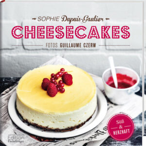 All you can eat - Cheesecakes to die for! • Der amerikanische Kuchenklassiker mit Suchtfaktor • Mit süßen und herzhaften Rezepten • Wer Käsekuchen mag, wird Cheesecakes lieben! Cremige Cheesecakes versprechen den Himmel auf Erden! Krümeliger Keksboden mit zerlassener Butter, weicher Doppelrahmfrischkäse und cremiger Quark, frische Beeren, knuspriger Spekulatius, zarte Nuss-Nougat-Creme oder süßer Karamell: Diese leckeren Verführungen sind bei Weitem nicht alles. Denn Cheesecakes schmecken auch mit Schafskäse und eingelegten Tomaten, Rucola-Pesto oder Roter Bete und Ingwer einfach köstlich. Entdecken und genießen Sie 30 süße und herzhafte Rezepte dieses einzigartigen Buchs über Cheesecakes! - Der amerikanische Kuchenklassiker mit Suchtfaktor - Mit süßen und herzhaften Rezepten - Wer Käsekuchen mag, wird Cheesecakes lieben!