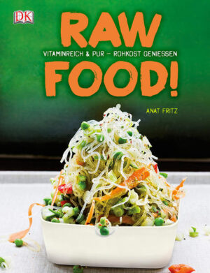 Die Raw-Food-Bewegung hat längst auch Deutschland erreicht - und überzeugt mit raffinierten Gerichten. Raw- Foodies in aller Welt eint ein bewusster Umgang mit Lebensmitteln und ein Ernährungskonzept, bei dem alle Vitamine und Mineralstoffe erhalten bleiben. Dieses moderne Kochbuch zeigt den bewussten Umgang mit Lebensmitteln und den darin enthaltenen Nährstoffen. Hier steht nicht nur die vegane Ernährungsweise im Mittelpunkt, sondern eine noch vitaminreichere Lebensweise durch den Verzicht aufs Kochen. Die 75 Rezepte in diesem Buch sprechen alle an, die an Rohkost-Ideen jenseits von Salat und Co. interessiert sind: Von leckeren Smoothies zum Frühstück über Gurkenpasta mit Avocadocreme und Reispapierrollen zum Mittagessen bis zu süßen Leckereien wie Apple Crumble oder Mint-Schoko-Mousse. Alle Rezepte wurden bewusst für Einsteiger konzipiert und sind unaufwendig und leicht umzusetzen. Viele Tipps für die Zubereitung und zu Utensilien erleichtern den Einstieg in die Rohkost-Küche.