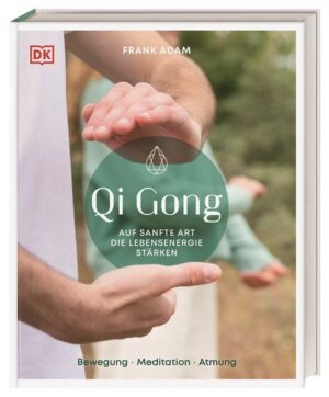 Honighäuschen (Bonn) - Länger, gesünder und glücklicher leben mit Qi Gong! Die Achtsamkeitsübungen und Meditationen des Qi Gong helfen dabei, die innere Ruhe wiederzufinden, die Gesundheit zu stärken, sich zu konzentrieren und Stress abzubauen. Das Buch begeistert auch unerfahrene Qi-Gong-Interessierte mit klaren Schritt-für-Schritt-Fotos und Anleitungen. Die uralte Technik des Qi Gong eignet sich für jeden Menschen ganz gleich welchen Alters. Qi Gong auf einen Blick:  Leben im Einklang des Qi durch Bewegung, Atmung und Meditation  Qi-Gong-Übungen steigern Vitalität und Flexibilität, verlangsamen den Alterungsprozess und erweitern das spirituelle Bewusstsein  Perfekt fürs Üben und Festigen der Qi-Gong-Praxis zu Hause: Alle Übungen werden Schritt für Schritt anschaulich erklärt  Qi Gong ist von der WHO anerkannt und Teil der Traditionellen Chinesischen Medizin und für jedes Alter geeignet Mit dem Energiefluss Stress abbauen: Qi steht für die Lebensenergie, Gong bedeutet Arbeit oder Übung. Mittels Atem-, Bewegungs- und Meditationsübungen werden beim Qi Gong Blockaden in den Energiebahnen des Körpers gelöst, um das Qi im Körper wieder zum Fließen zu bringen. So kann Krankheiten, Stress und Müdigkeit vorgebeugt werden. Nach einer kurzen Vorstellung der Geschichte und Hintergründe von Qi Gong widmet sich der Autor im Praxisteil ausführlich und anschaulich den 16 Grundübungen. Alle Techniken, Meditationen und Achtsamkeitsübungen lassen sich leicht zuhause umsetzen. Qi-Gong-Experte und -Lehrer Frank Adam nimmt Leser*innen mit auf die Reise der Energie, zu einem längeren, gesunden und glücklichen Leben.