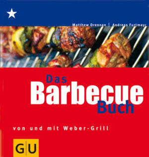 Grillen ist seit jeher der Inbegriff von Kochspaß unter freiem Himmel und gemütlicher Sommerabende mit Freunden. Barbecue ist Grillen für Genießer: Natürlich darf man weiterhin Bratwurst, Steaks und Spießchen auf den Rost legen, doch das traditionelle amerikanische Barbecue hat Event-Charakter. Man sollte Zeit mitbringen! Dann gelingen auch größere Braten und ganzes Geflügel. Ergebnis: zart und lecker kommen sanft gegartes Gemüse, Fleisch und Fisch und sogar Pizza auf den Tisch. Im großen Barbecue-Buch findet man neben traditionellen und amerikanischen Gerichten vom Rost auch jede Menge Know-How rund um die richtige Bedienung des Grills, Vor- und Zubereitung des Grillguts sowie Ideen für Salate, Saucen und andere Beilagen, die einem das Wasser im Mund zusammenlaufen lassen.