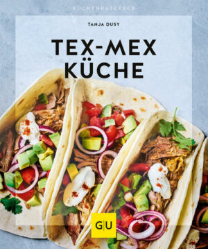 Tex-Mex Küche  die beliebtesten Klassiker für Zuhause!Dieses Kochbuch ist für Sie geeignet, wenn Sie ein Fan der aromatisch-scharfen mexikanisch-texanischen Küche sind und gerne neue Trendgerichte in der eigenen Küche ausprobieren möchten. einen leichten Einstieg in die texanisch-mexikanisch Küche suchen. schon immer mal die beliebtesten Klassiker der texanisch-mexikanischen Küche bei sich zu Hause zubereiten wollten. Beim Gedanken an Tex-Mex-Essen geht die Sonne auf und das Kopfkino los  überbackene Nachos, Chili con Carne und Guacamole, alles mit mucho Geschmack und Chilischärfe! Doch die texanisch-nordmexikanische Fusionsküche kann noch viel mehr. Farbenfroh, vielseitig und aromatisch zeigen Tacos, Fajitas, Burritos, Enchiladas & Co., was in ihnen steckt. Mit diesem Küchenratgebers können Sie die ganze Tex-Mex-Küche zu Hause erleben! Der Küchenratgeber bietet genau dort Wissen, wo Sie es brauchen! Interaktive und ausklappbare Schritt-für-Schritt-Anleitungen auf den Buchklappen sowie um die 60 Fotografien helfen Ihnen dabei, zu Hause die perfekten Gerichte zuzubereiten und dabei das Wichtigste immer im Blick zu haben. Lernen Sie zum Beispiel, wie sich ganz einfach Tortillas füllen, rollen und rösten oder backen lassen. Also: Buch aufschlagen, und schon sind Sie mit einem Blick auf Seite sofort im Thema. Tex-Mex-Klassiker olé: Von Tacos bis Burritos, von Guacamole bis Chili con CarneDas Buch ist in drei große Kapitel aufgeteilt: Starters und Snacks, Tortilla und Co. sowie Tex-Mex-Hauptgerichte und Beilagen. Sie lernen die Hauptzutaten der texanisch-mexikanischen Küche kennen und erfahren, wie Sie einfach Chilis entkernen, Avocados vorbereiten, Bohnen selber zubereiten oder Pulled Meat zerfasern. Außerdem zeigt der Kochratgeber Ihnen perfekte Kombinationen verschiedener Zutaten, mit denen Sie die Vielfalt der texanisch-mexikanischen Küche in Ihre eigenen vier Wände holen. Mit dem GU-Clou bei einigen ausgewiesenen Rezepten im Buch gibt es überraschendes Rezept »Aha!« zum Staunen und Dazulernen. "Tex-Mex Küche" ist erhältlich im Online-Buchshop Honighäuschen.