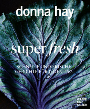 Simple made special', so das Motto der australischen Bestseller-Kochbuchautorin Donna Hay. Sie zeigt, wie man aus einfachen Zutaten schnell leckere und gleichzeitig gesunde Gerichte zaubern kann  Einfachheit kombiniert mit dem gewissen Extra. Ihre Rezepte sind alltagstauglich und stresserprobt, denn sie ist selbst Mutter von zwei Teenagern und weiß, wo die Tücken liegen, wenn es der ganzen Familie schmecken soll. Donna Hay möchte das Leben ihrer internationalen Leser durch ihre unkomplizierten Gerichte vereinfachen und vor allem verbessern, denn nicht nur für den Körper, sondern auch für die Seele ist eine ausgewogene Ernährung das A und O. Mit ihren Rezepten es gelingt ganz leicht, das Leben in vollen Zügen zu genießen. "Super fresh" ist erhältlich im Online-Buchshop Honighäuschen.