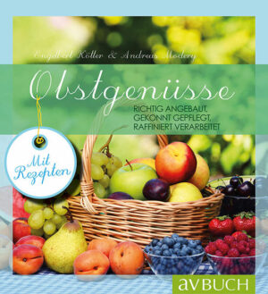 Selbst gepflanzt, gepflegt, geerntet - das ist das Motto von immer mehr Menschen, die Wert auf eine gesunde Ernährung legen, Geschmack und Genuss lieben und auf die Umwelt achten. Der Anbau von Obst hat da oberste Priorität. Für jeden Garten, aber auch für die Topfkultur auf Balkon und Terrasse gibt es die passenden Obststauden und -gehölze. Neben neuen bewährten Sorten von Beeren-, Stein-, Schalen- und Kernobst, gibt es Wildobst wie Maulbeere, Gojibeere und Allackerbeere und exotische Besonderheiten, zum Beispiel die Indianerbanane, den Erdbeerbaum, die Pistazie und den Granatapfel, die im Garten oder Kübel wunderbar gedeihen und reiche Frucht tragen. Und Obstarten sind nicht nur zur Erntezeit attraktiv, sondern zieren auch mit ihren wunderschönen Blüten, Blättern und einem ihnen eigenen Wuchs. Seit vielen Jahren bietet die Firma Häberli nicht nur gesunde und besonders schmackhafte Obststauden und -gehölze an, sondern auch jede Menge Tipps für die beste Standortwahl, Pflanzung und Pflege, Schnitt und Ernte, die im vorliegenden Buch ebenso liebevoll wie übersichtlich zusammengestellt wurden, damit der Anbau gelingt. Für jedes Obst, seien es Beerenkiwis, Guaven oder Pistazien haben Mitarbeiter und Kunden von Häberli außerdem ihre Lieblingsrezepte preisgegeben - ein wahrer Fruchtgenuss!