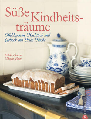 Wer erinnert sich nicht gerne an Sonntagnachmittage bei Oma, an denen es die wunderbarsten Torten und süßesten Nachspeisen gab? Spüren Sie dieser sorglosen Zeit nach und entdecken Sie die Rezepte von früher. 100 klassische und regionale Leckereien erinnern an die gute alte Zeit und lassen die Stimmung von damals wieder aufleben. Vanillepudding, Apfelkuchen, Butterplätzchen - haben Sie den Duft auch schon in der Nase?