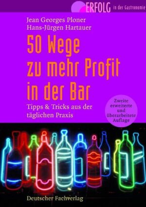 Ob es nun daran liegt, dass die Menschen bewusster leben oder nur daran, dass die Gesetzesregelungen hinsichtlich Alkohols am Steuer rigider geworden sind - der Konsum von Alkohol ist in den letzten Jahren zurückgegangen. Der Trend geht zu leichten, wenig alkoholhaltigen Cocktails. Gleichzeitig erzielen Sie mit dem Verkauf von Getränken Ihre besten Gewinnspannen. Das Buch "50 Wege zu mehr Profit in der Bar" zeigt Ihnen, wie Sie Ihre Gewinne noch weiter maximieren können. Sie finden 50 unter haltsam präsentierte Ideen, die Ihnen dabei helfen, das Verhältnis zu Ihren Lieferanten zu verbessern, Ihre Kosten in Grenzen zu halten und den Einsatz Ihrer Mitarbeiter zu optimieren. Die Autoren geben Ihnen u.a. einen Überblick über Trainings- techniken zur Vertiefung der Produktkenntnisse, zur Steigerung der Kundenfreundlichkeit und stellen Ihnen effektive Marketingtechniken vor, mit denen Sie die Besucherfrequenz erhöhen und den Durchschnittsbon deutlich steigern können. Nähere Infos finden Sie unter www.dfv-fachbuch.de