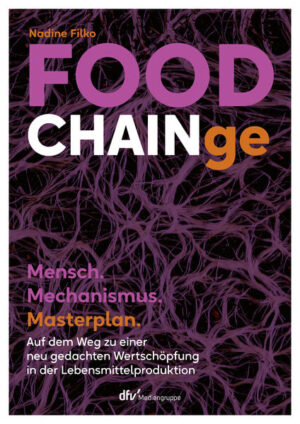 „Food CHAINge“ liefert Erkenntnisse aus über fünf Jahren Recherche und aus unzähligen Gesprächen mit der Lebensmittelbranche rund um die Proteinwende. Food-Expertin Nadine Filko betrachtet das Konzept der Planetaren Grenzen, die Sustainable Development Goals und technologische Lösungsansätze entlang der Wertschöpfungskette, um sie in einem Modell für eine nachhaltigere Zukunft zusammenzubringen. „FOOD CHAINge“ will Orientierung liefern. Filko analysiert die verschiedenen Bereiche der Lebensmittelwertschöpfungskette und stellt exemplarische Lösungen vor. Interviews mit Expertinnen und Experten aus Industrie, Handel, Think Tanks und Politik unterstreichen den Praxischarakter des Buches. Ein Glossar erläutert die relevantesten Technologien. „FOOD CHAINge“ skizziert ein Bild der Gegenwart für die Zukunft der Lebensmittelindustrie, das die Kette als System begreift und die wichtigsten Knotenpunkte samt technologischer Lösungen im Zeitalter der Wertschöpfungsrevolution betrachtet. Eine unverzichtbare Lektüre für alle, die an der Ernährungswende arbeiten.