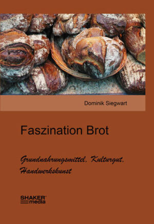 Dieses Buch bietet eine kleine, liebevoll zusammengestellte Rundschau auf das beliebteste Nahrungsmittel der Deutschen - das Brot. Der Autor - ein erwiesener Fachmann - präsentiert nicht nur die Geschichte und die elementare Bedeutung des Brotes über die Jahrtausende hinweg. Er zeigt auch auf, dass Brot immer auch Kulturgut war, umwoben von Mythen, Legenden und Volksweisheiten. Praktische Hinweise zum gesundheitlichen Wert der diversen Brotsorten sind ebenso enthalten wie ein Ausflug in den Arbeitsalltag einer Handwerksbäckerei. Eindrucksvolle Bilder und tiefgründige Zitate/Gedichte laden zum Innehalten ein und runden das Buch ab. ''Faszination Brot - Grundnahrungsmittel, Kulturgut, Handwerkskunst'' ist ein hervorragend recherchiertes Fachbuch, das sich aber liest wie ein Roman.'' Martin Müller, D-Merkendorf Dipl.-Ing. (FH) Ernährung und Versorgungsmanagement