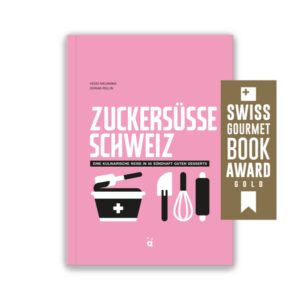 Desserts aus dem Herzen Europas: Von knusprigen Haselnusskeksen bis hin zu reichhaltigen Schokoladentörtchen mit einer unerwartet grünen Glasur findet man in der Schweiz eine unwiderstehliche Sammlung süsser Rezepte. In diesem Buch sind 45 Rezepte und Geschichten enthalten: für Kuchen, Gebäck, Torten, Cremes und mehr. Die Autorin Heddi Nieuwsma ist eine amerikanische Köchin, die seit langem in der Schweiz lebt. Mit wunderschönen Fotos und Highlights aus allen vier Sprachregionen - Deutsch, Italienisch, Französisch und Rätoromanisch - zeigt dieses Buch einen köstlichen Schmelztiegel kulinarischer Einflüsse. Einige Rezepte sind klassische Interpretationen weltberühmter Desserts, während viele andere über ihre Region hinaus wenig bekannt sind.