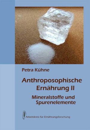 Honighäuschen (Bonn) - Mineralstoffe und Spurenelemente sind notwendige Bestandteile unserer Nahrung. Sie haben unterschiedlichste Aufgaben im Stoffwechsel, regulieren den Flüssigkeitshaushalt, helfen uns Lichtenergie aus der Nahrung zu speichern und sind notwendig für das Denken. Im Buch werden zunächst die Mineralstoffe und Spurenelemente im Vergleich zu anderen Elementen vorgestellt. Was unterscheidet das Mineralreich von Lebewesen? Wie wirken die Minerale im Säure-Basen-Haushalt und welchen Einfluss hat die Landwirtschaft und Verarbeitung auf ihren Gehalt in Lebensmitteln? Es werden alle 7 Mineralstoffe und 12 Spurenelemente in Natur, Mensch und Ernährung dargestellt. Ziel ist es, sie aus der Abstraktheit zu lösen und ihr Wesen konkreter erfahrbar zu machen. Gesondert wird noch Aluminium behandelt, das zum einen als Ultraspurenelement, zum anderen als schädlich angesehen wird. Hier zeigt sich, dass die Menge entscheidend sein kann. Zu jedem behandelten Mineralstoff und Spurenelement ist ein farbiges Foto von seinem Vorkommen vorhanden, der Gehalt in Lebensmitteln wird jeweils in Tabellen aufgezeigt.