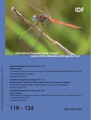 Honighäuschen (Bonn) - Der Band enthält 9 Originalarbeiten über Libellen aus verschiedenen Ländern. U.a. systematische Arbeiten und Bestandserfassungen. 1. International Dragonfly Fund Report 118: 1-10 / Mélanie Turiault A catalogue of the types of Protoneurinae and Disparoneurinae deposited in the Museum für Naturkunde in Berlin (Odonata). Published 13.06.2018 2. International Dragonfly Fund Report 119: 1-12 / Reagan Joseph T. Villanueva, Hilario Cahilog, Edgar Jose & Jonah van Beijnen. A brief odonatological survey in Palawan and in Cuyo Island, the Philippines. Published 18.06.2018 3. International Dragonfly Fund Report 120: 1-28 / Oleg E. Kosterin Spring aspect of Odonata of the Abrau Peninsula, the Black Sea coast of the West Caucasus, as observed in May 2018. Published 03.08.2018 4. International Dragonfly Fund Report 121: 1-26 / Oleg E. Kosterin Macromidia genialis buusraaensis subspecies nova (Odonata, Synthemistidae s.l.) from eastern Cambodia. Published 08.08.2018 5. International Dragonfly Fund Report 122: 1-25 / Rory A. Dow & Frank R. Stokvis Odonata from Gunung Melatai and two other locations in Kapit Division, Sarawak, with a review of the genus Heliogomphus in Borneo, Peninsular Malaysia and Singapore. Published 13.08.2018 6. International Dragonfly Fund Report 123: 1-21 / Oleg E. Kosterin & Gerard Chartier More Odonata found at the Cardamonean foothills in Koh Kong Province of Cambodia in 2014-2018. Published 14.08.2018 7. International Dragonfly Fund Report 124: 1-9 / Van Quang To & Quoc Toan Phan A record of Sinolestes editus Needham, 1930 (Odonata: Zygoptera: Synlestidae) from the Central Highlands of Vietnam, with descriptions of the collected male and female specimens. Published 20.09.2018 8. International Dragonfly Fund Report 125: 1-18 / Zohreh Eslami, Mehregan Ebrahimi & Saber Sadeghi Late spring records of Odonata from the west margin of the Namak Lake, Northwest of Central Plateau of Iran. Published 20.10.2018 9. International Dragonfly Fund Report 126: 1-36 / Jens Kipping, Falk Petzold & César Ngoulou Dragonfly and Damselfly (Insects: Odonata) inventory of the Réserve Naturelle des Gorilles de LésioLouna (RNGLL) on the Batéké Plateau in the Republic of Congo. Published 26.12.2018