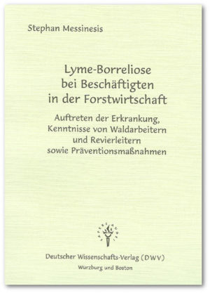 Honighäuschen (Bonn) - Die Lyme-Borreliose ist die häufigste durch Arthropoden übertragene Infektionskrankheit in Europa. In Deutschland wird sie vermutlich nur durch die Schildzecke Ixodes ricinus (Holzbock) übertragen. Beschäftigte im Forstbetrieb sind aufgrund ihrer Exposition in besonderem Maß durch Zeckenstiche und die hierdurch übertragenen Infektionskrankheiten gefährdet. Blutuntersuchungen zeigen, daß etwa 20-40 % der Waldarbeiter Antikörper gegen den Erreger der Lyme-Borreliose im Blut haben und somit schon einmal mit dem Erreger in Kontakt gekommen sind. Wenngleich der weit überwiegende Teil der Infektionen vom körpereigenen Immunsystem ohne schwerwiegende Erkrankung abgewehrt wird, kann es doch zu schweren Erkrankungen bis hin zur Berufsunfähigkeit kommen. Dies gilt in besonderem Maße, wenn die Erkrankung erst spät erkannt oder nicht adäquat behandelt wird. Ziel des Buches ist es, den Wissensstand der staatlichen und kommunalen Revierleiter und Waldarbeiter der Bundesländer Baden-Württemberg und Hessen über die Lyme-Borreliose auf der Grundlage einer schriftlichen Befragung zu untersuchen und den Umgang dieser beiden Personengruppen mit dem Infektionsrisiko zu analysieren. Wie die Untersuchungsergebnisse zeigen, sind einem erheblichen Teil der Revierleiter und Waldarbeiter zahlreiche Fakten nicht bekannt, deren Kenntnis zum wirksamen Schutz vor Lyme-Borreliose-Infektionen unverzichtbar sind. Anhand der Ergebnisse werden Inhalte und Konzepte erfolgversprechender Aufklärungsstrategien hergeleitet. Besondere Berücksichtigung finden hierbei psychologische Modelle, die einerseits menschliches (Gesundheits-)Verhalten erklären und andererseits zeigen, wie das Gesundheitsverhalten beeinflußt werden kann, und somit eine wesentliche Grundlage zur Konzeption von Aufklärungsmaßnahmen darstellen.