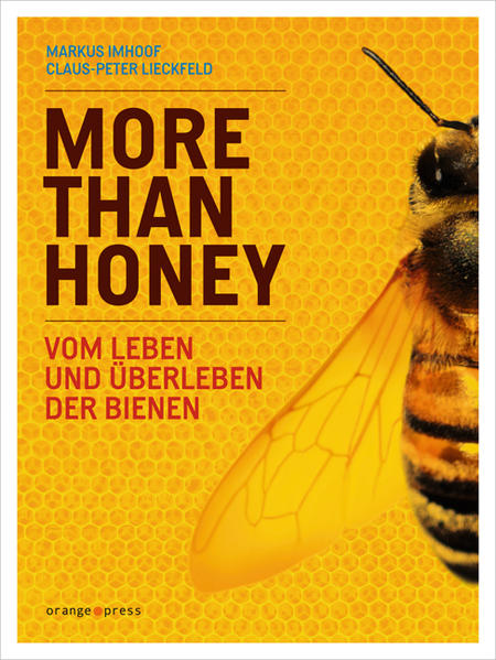 Honighäuschen (Bonn) - Seit einigen Jahren alarmieren Meldungen über das Verschwinden der Honigbiene. Die Verluste betreffen uns alle: Ohne die Biene als Bestäuberin fielen dreißig Prozent der globalen Ernte aus. Das weltweite Bienensterben ist kein Mysterium und keine Naturkatastrophe. Es ist die Summe all dessen, was wir den Bienen antun. Sie sterben an Pestiziden, an Überzüchtung und an Parasiten, mit denen sie ohne uns nicht zu kämpfen hätten. Die Bienen sterben am Menschen und seinen Versuchen, ein perfektes System zu verbessern.Im Buch More Than Honey zeigen Markus Imhoof, Regisseur des gleichnamigen Dokumentarfilms, und Journalist und Autor Claus-Peter Lieckfeld, wie Menschen in aller Welt von und mit der Honigbiene leben: im idyllischen Alpental, im Labor, auf horizontweiten Monokulturen  und in Gegenden, wo Bienen nicht mehr als Bestäuber zur Verfügung stehen. Sie porträtieren ein Verhältnis von Mensch und Biene, das es wieder ins Gleichgewicht zu bringen gilt, weil sich unsere Lebensbedingungen sonst radikal verändern werden.