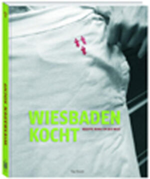 "Wiesbaden kocht", das Genussprojekt für Kinder, Jugendliche und Erwachsene. Ein Kochbuch, in dem kulturelle Vielfalt über Essen und Genießen erlebbar wird. Wiesbadens Köchinnen und Köche, Bekannte wie Unbekannte, zauberten gemeinsam unterschiedliche Gerichte aus verschiedensten Ländern mit dem Ziel, Menschen miteinander in Kontakt zu bringen. In ""Wiesbaden kocht"" finden sich ihre Rezepte im Design von Studenten der FH Wiesbaden. Daneben unterhalten Zitate und Erzählungen sowie lustige Antworten auf allzu grundsätzliche Kochfragen.