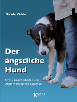 Honighäuschen (Bonn) - Hunde sind nicht immer mutig: Die Evolution hatte noch nicht genug Zeit, sie auf das Leben in unserer modernen Gesellschaft mit all den zahllosen Umweltreizen und der Enge vorzubereiten. Angststörungen oder angstbedingte Verhaltensprobleme sind deshalb einer der größten Problemkomplexe, mit dem Hundehalter zu kämpfen haben. Nicole Wilde hat das bisher umfassendste Buch zum Thema geschrieben und gibt dem Hundehalter wirklich umsetzbare Tipps an die Hand. Wovor auch immer Ihr Hund sich fürchtet: Hier finden Sie und er Hilfe!. Verkriecht er sich zitternd, wenn es donnert, hat er Angst vor fremden Menschen, spielt er nicht mit anderen Hunden oder zuckt er zusammen, wenn er ins Auto einsteigen soll? Die Autorin beleuchtet die Ursachen, Entstehung und Auswirkungen angstbedingten Verhaltens ausführlich und macht Trainingsvorschläge, die nachvollziehbar in die Tat umzusetzen sind. Dabei kommen ausschließlich positive und gewaltfreie Methoden zum Einsatz. Nicole Wilde ist geprüfte Hundetrainerin und arbeitet seit fast zwanzig Jahren mit den verschiedensten Caniden, darunter auch Wölfen und Wolfsmischlingen. Sie ist Autorin mehrerer Bücher, schreibt regelmäßig Artikel zum Hundetraining in Fachzeitschriften, arbeitet für Tierheime und gibt Seminare. Mit ihren Hunden und ihrer Familie lebt sie in Los Angeles, Kalifornien.