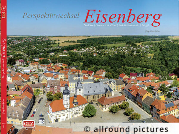 Im 5. Bildband des Verlages Allround Publication aus seiner Reihe "Perspektivwechsel..." - ein Spaziergang über den Dächern der Stadt Eisenberg und seiner angrenzenden Orte erzählen die Autoren dem Leser fotografisch beeindruckend von der Entwicklung ihrer thüringischen Heimat. Der Autor: "In meinem Bildband "Perspektivwechsel Eisenberg" möchte ich Ihnen zeigen