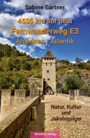 Die Autorin nimmt ihre Leser mit auf eine lange Wanderung mit allen Höhen und Tiefen. Wie nebenbei erfährt man - gut und mit Fachkenntnis recherchiert - Wissenswertes zum genauen Verlauf des Fernwanderweges E3