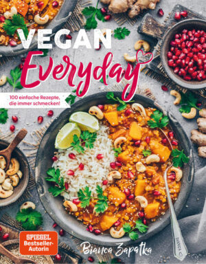 Wundervoll inszenierte Rezepte mit Nährwertangaben und Schritt-für-Schritt-Anleitungen. Bianca Zapatka ist Food-Bloggerin, Kochbuch-Bestsellerautorin und meisterhafte Foodstylistin. In »Vegan Everyday« zeigt sie, wie super leckere Rezepte für jeden Tag ganz einfach zubereitet werden können. Dank zahlreicher nützlicher Tipps, gekonnter Step-by-Step-Anleitungen und einer einfachen Zutatenliste gelingen Biancas Gerichte immer: von Frühstück über Suppen bis hin zu Fingerfood und Hauptgerichten. Wer auf optische Appetitanregung Wert legt, kommt hier voll auf seine Kosten. Denn Bianca kann nicht nur den Kochlöffel, sondern auch die Kamera schwingen. Als Foodfotografin hat sie ihre Gerichte immer genau im richtigen Blick. Mal gibt es Gourmet-Wimmelbilder, mal ein echtes Foodporn-Erlebnis - rundum yummy eben. Bianca Zapatkas Kochkunst hält viele hilfreiche Tipps zur variantenreichen Abwandlung der Gerichte, Nährwertangaben und Hinweise auf zuckerfreie und glutenfreie Rezepte bereit. Unter anderem mit folgenden Rezepten: Frühstück: Zucchini-Brot, Kürbis-Brötchen, Ofen-Pfannkuchen -Salate, Suppen & Dips: Linsensalat, Paprika-Dip, Goldene Linsensuppe -Beilagen & Fingerfood: Brokkoli-Käse-Nuggets, Quinoa-Bratlinge, Bohnenbällchen -Hauptgerichte: Blumenkohl-Pizza, Schlemmerfilet mit Kartoffelpüree und Rahmspinat, knusprige Reispapier-Dumplings -Kuchen & Muffins: Himbeer-Cheesecake, Blaue Limetten-Tarte, Zitronen-Mohn-Muffins -Süßes & Desserts: Brookies, Mango-Chia-Pudding, Brombeer-Mousse