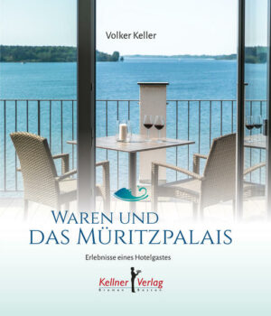 Das Haus am Kleinen Meer: Apartmenthotel »Müritzpalais« Er steht an der Balkonbrüstung neben dem Tisch