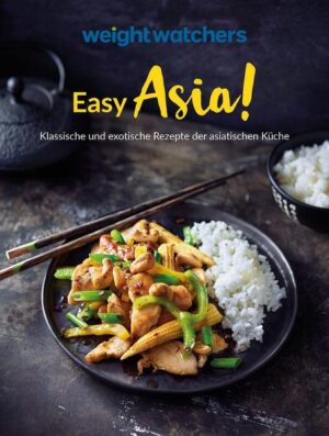 Mit Weight Watchers Rezepten die Küche Asiens entdecken Mit Weight Watchers - Easy Asia! begeben wir uns auf eine kulinarische Entdeckungsreise. Wir schlemmen uns durch die asiatische Küche, genießen Pad Thai, Garnelen süß-sauer, Curry und Sushi und werden dank des Weight Watchers SmartPoint Systems mit den kalorienarmen Rezepten richtig satt. Exotische Rezepte - mit frischen Zutaten und aromatisch gewürzt Dabei zieht ein verlockender Duft durch unsere Küche, denn für die asiatischen Rezepte verwenden wir aromatische Gewürze wie Koriander, Zitronengras und Kaffir Limettenblätter sowie frische, leichte Zutaten. Für die klassischen und exotischen Rezepte kombinieren wir regionale und saisonale Zutaten wie Weißkohl mit ausgefallenen Gemüse wie Okraschoten und lernen so die landestypischen Zutaten aus China, Japan, Indien, Thailand und Vietnam kennen. 50 Rezepte für eine kalorienbewusste Ernährung auf 112 Seiten Kalorienarme Rezepte für Fingerfood, Wraps, Rollen, Desserts und den Wok Alle Weight Watchers Rezepte sind auf das SmartPoints Programm abgestimmt Einführung zu asiatischen Küchenutensilien und Gewürzen Ob scharf oder vegetarisch, Wok-Rezepte oder Snacks: Mit dem Rezepte-Register finden Sie schnell Ihr Wunschgericht. Thai-Imbiss, der Besuch beim Inder um die Ecke oder chinesisch essen gehen war gestern - wir kochen ab jetzt unsere asiatischen Lieblingsrezepte selbst und ernähren uns dabei kalorienbewusst nach dem Weight Watchers Ernährungsplan. Mit dem Kochbuch Weight Watchers - Easy Asia! und seinen klassischen sowie exotischen Rezepte der asiatischen Küche gelingt der Einstieg in die kalorienbewusste Ernährung ganz leicht!