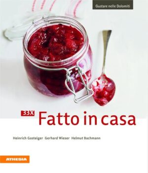 Il tempo del raccolto è il tempo ideale per «fare la scorta» di vitamine per la stagione fredda. In questo agile libretto trovate curiose ricette per conservare specialità dolci e piccanti con cui deliziarvi tutto l’anno in modo sano e stuzzicante. - 33 ricette di conserve fatte in casa come marmellata di arancia e zenzero, gelatina di melograno, chutney di pomodori e ﬁchi, mele cotogne sciroppate, pomodori verdi sardi in agro-dolce, porcini sottolio, limoncello - Ogni ricetta è corredata da una splendida foto - Le regole base per i diversi metodi di conservazione - Come conservare sottolio, sottaceto e sotto spirito - Come fare marmellate, confetture, creme alla frutta, chutney, sciroppi, succhi di frutta, grappe, liquori - Come essiccare la frutta - Le conserve fatte in casa sono semplicemente più buone - Ricette facili da preparare anche per principianti - Assolutamente sperimentato e di facile comprensione - Molti suggerimenti e trucchi dei nostri chef di cucina - Chiare foto che illustrano i procedimenti passo per passo.