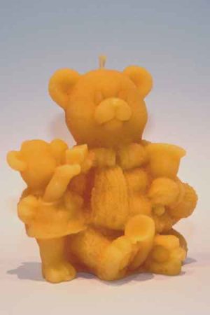 Sitzender Teddybär mit kleinem Teddy | Bienenwachskerzen aus dem Honighäuschen